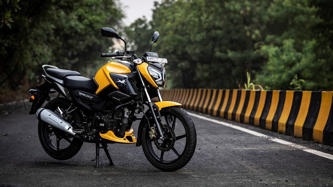 TVS Raider
